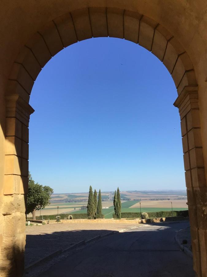 Puerta Romana Кармона Екстериор снимка