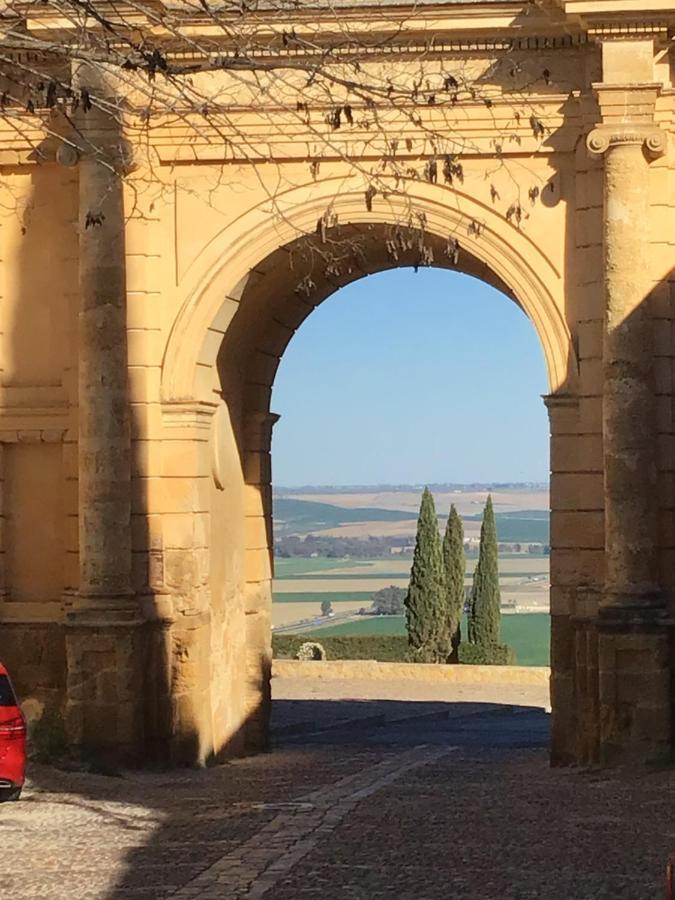Puerta Romana Кармона Екстериор снимка