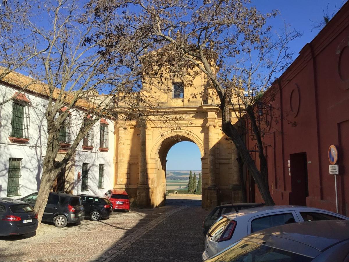 Puerta Romana Кармона Екстериор снимка